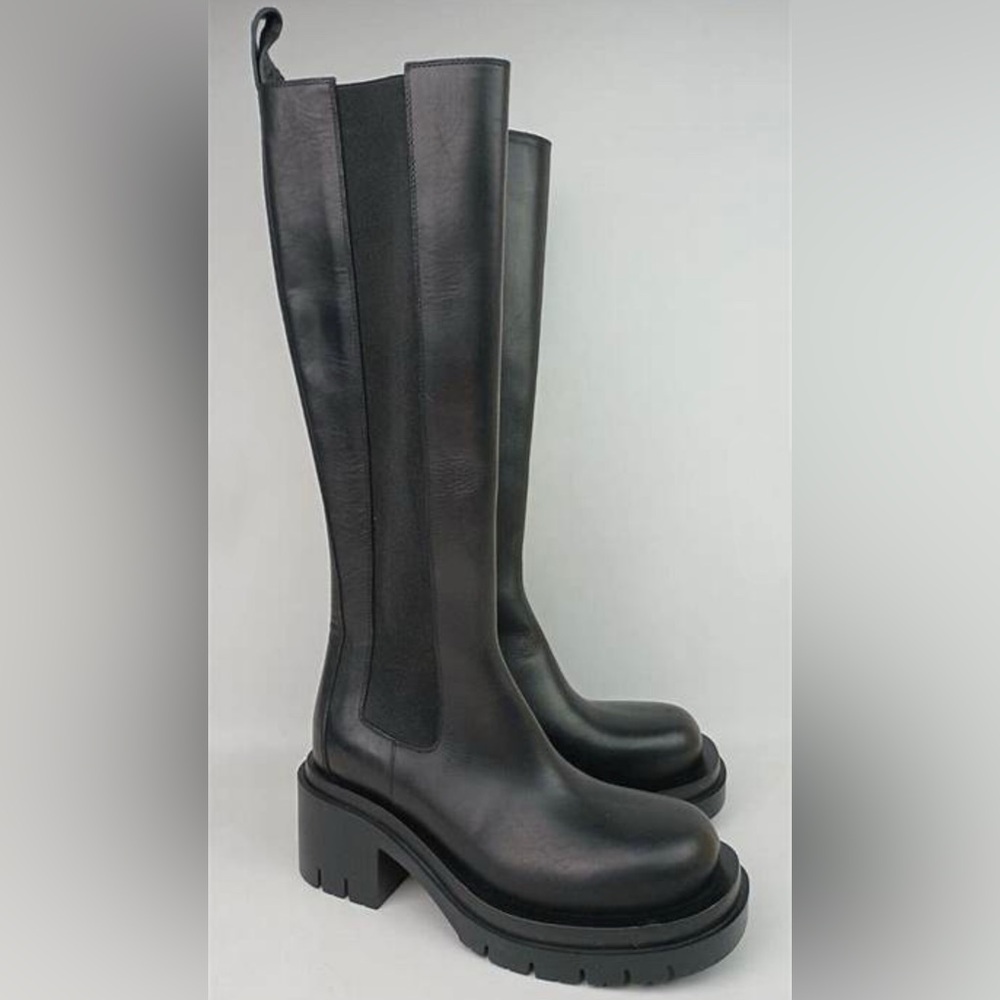 Bottega Veneta Tall Lug High Top Chelsea Boots Black Leather Chunky Size 41